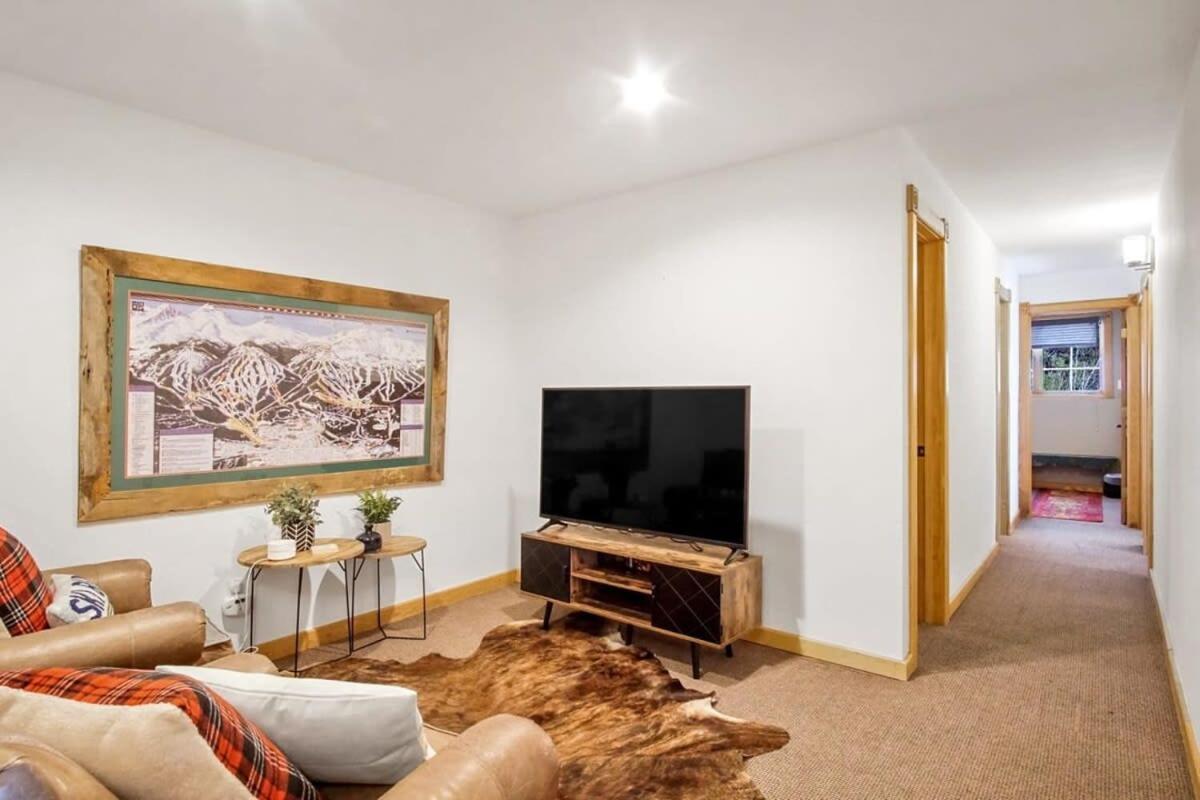 9 Bdr Close To Main Street With Secluded Hot Tub 布雷肯里奇 外观 照片