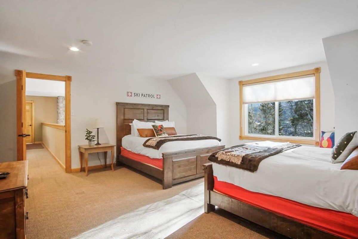 9 Bdr Close To Main Street With Secluded Hot Tub 布雷肯里奇 外观 照片