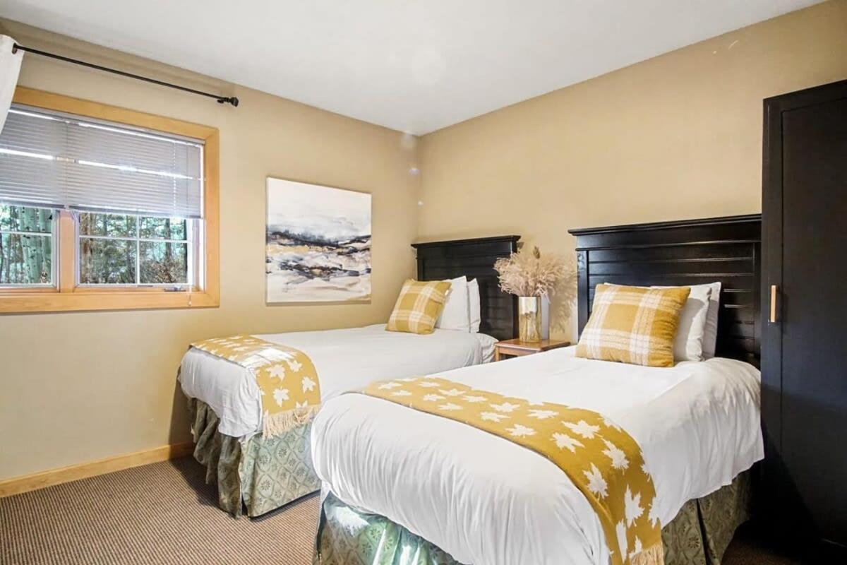 9 Bdr Close To Main Street With Secluded Hot Tub 布雷肯里奇 外观 照片