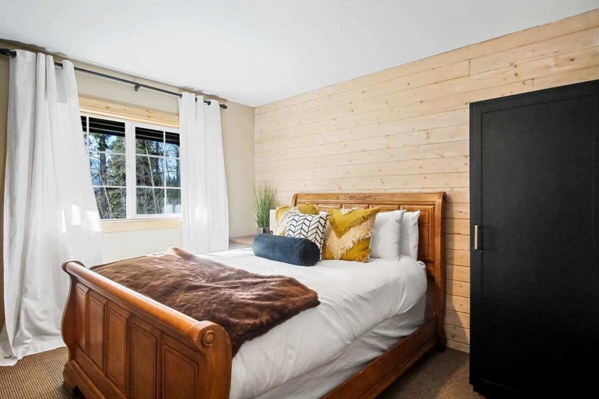 9 Bdr Close To Main Street With Secluded Hot Tub 布雷肯里奇 外观 照片
