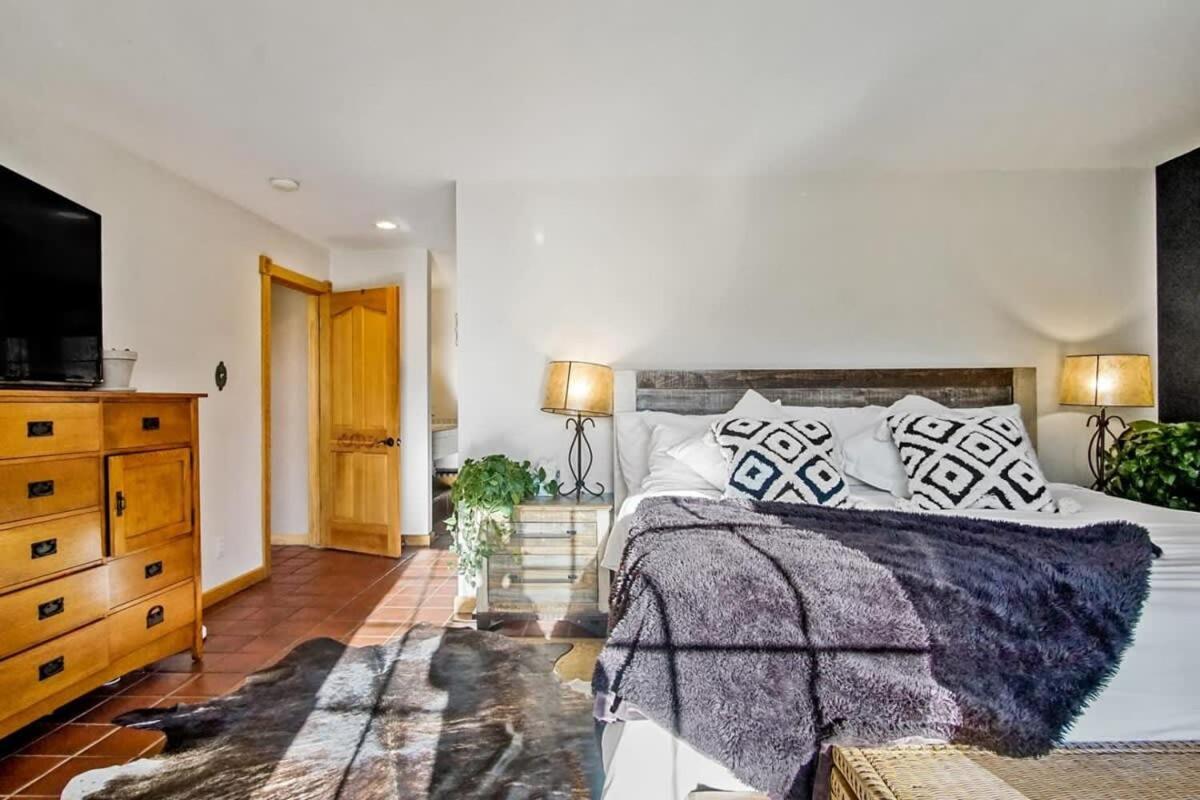 9 Bdr Close To Main Street With Secluded Hot Tub 布雷肯里奇 外观 照片